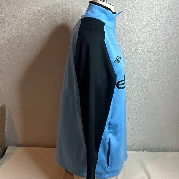 Vintage Manchester City FC Umbro Training Top - Official Teamwear - Picture 6 of 9
